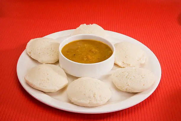 Soft Idli with Quick Sambar
