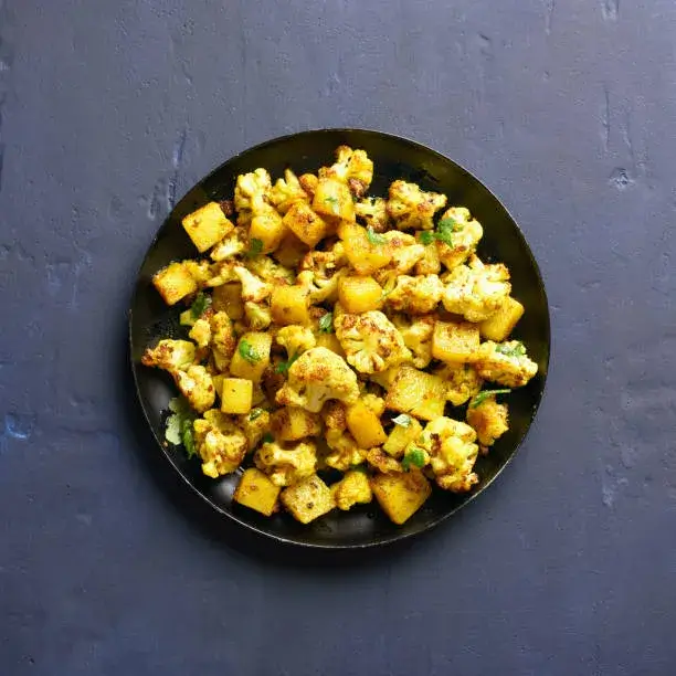 Aloo Gobi Masala for an Easy Lunch